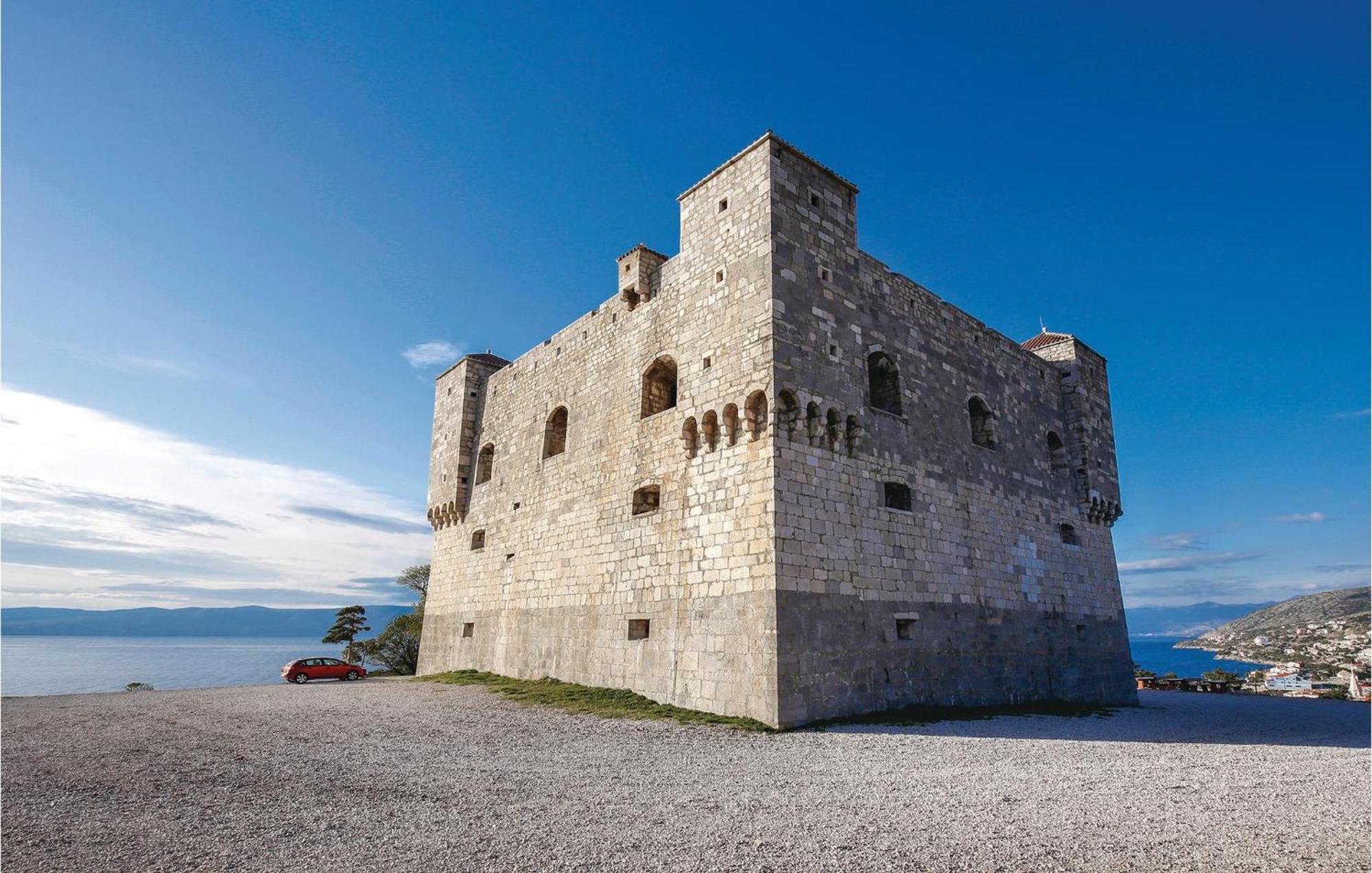 Amazing Apartment In Senj With House Sea View מראה חיצוני תמונה
